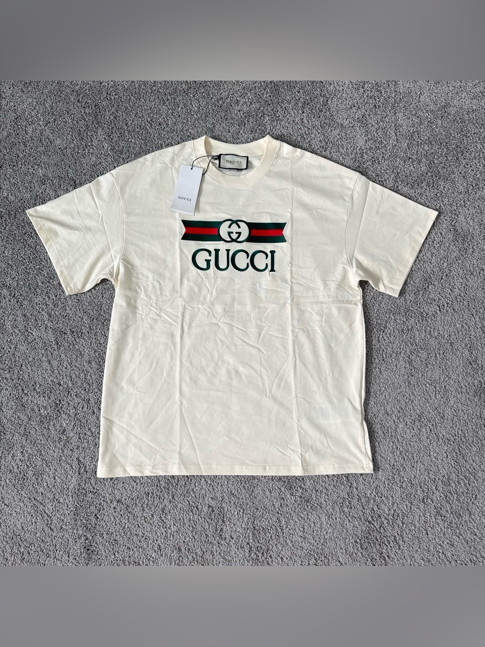 Gucci Cream Short-Sleeve Logo Tee with Red & Green Stripe Size L fits size XL